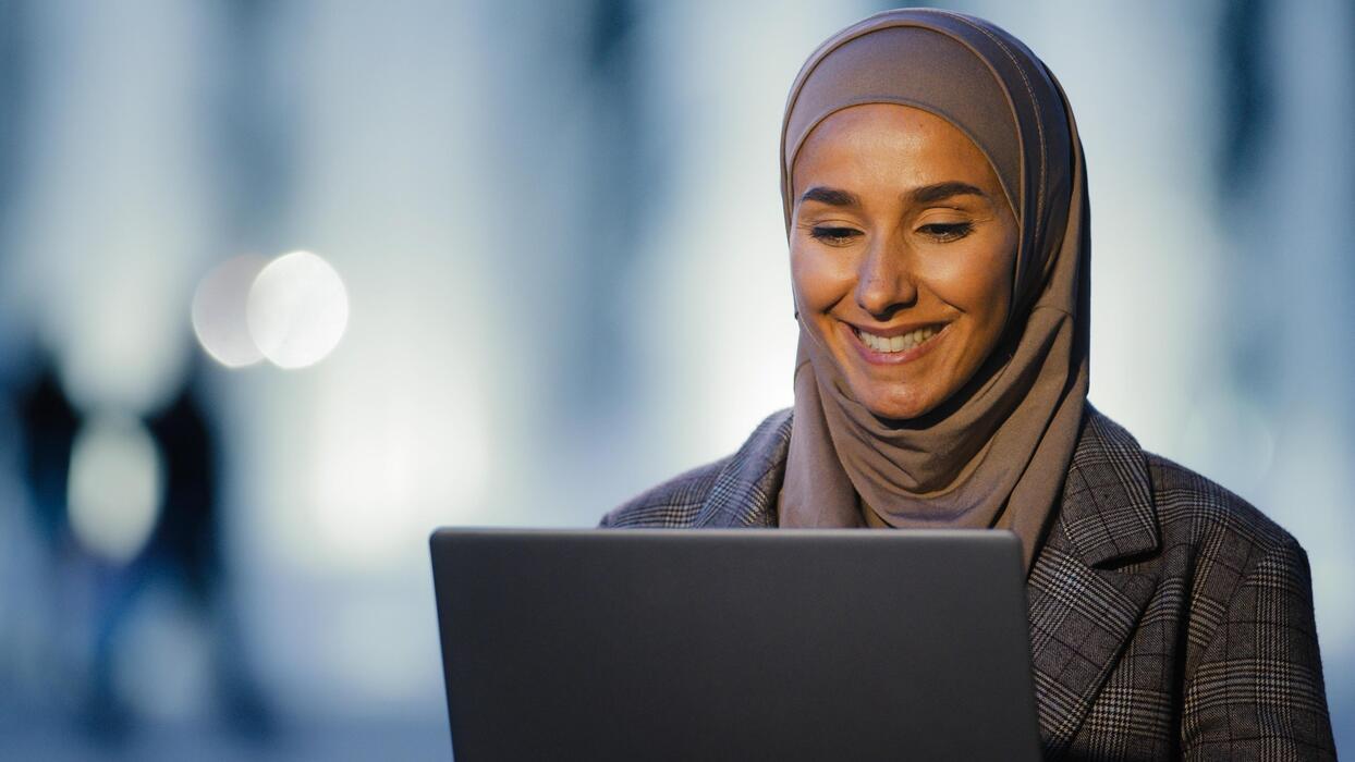 Online therapy video session with a Muslim therapist